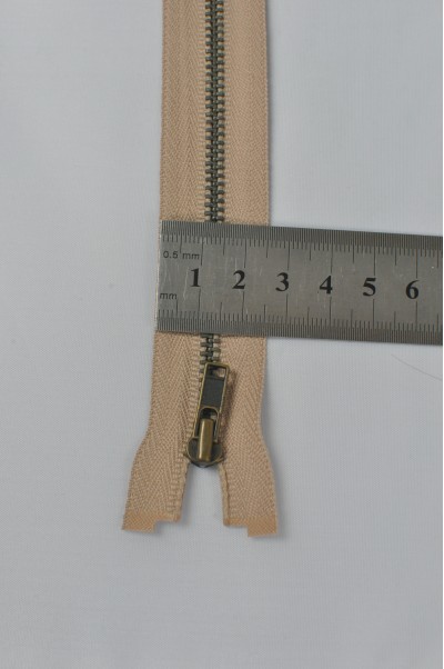 ZIP089   4號拉鏈  青古銅開尾拉鏈  單頭金屬拉鏈   不設單獨拉鍊訂購  側面照